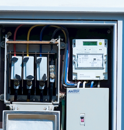 إزالة عدادات وخدمات الكهرباء