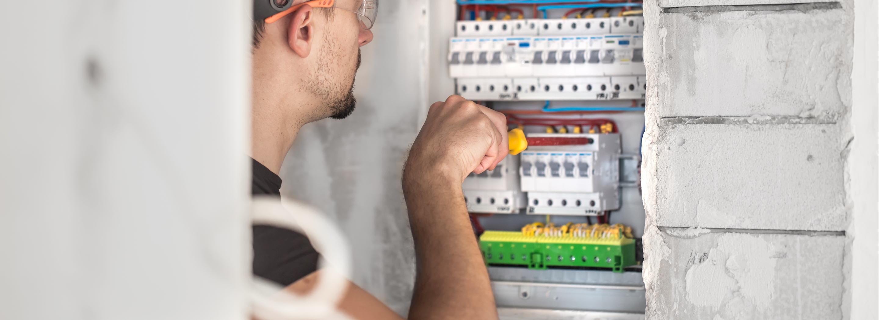 ترخيص المقاول الكهربائي