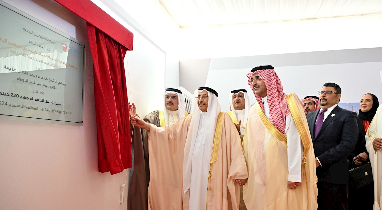 معالي الشيخ خالد بن عبد الله يفتتح محطتي نقل الكهرباء وتوزيع المياه في مدينة الحد الإسكانية بكلفة تفوق 85 مليون دولار