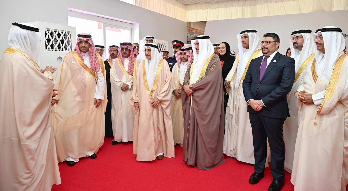 معالي الشيخ خالد بن عبد الله يفتتح محطتي نقل الكهرباء وتوزيع المياه في مدينة الحد الإسكانية بكلفة تفوق 85 مليون دولار