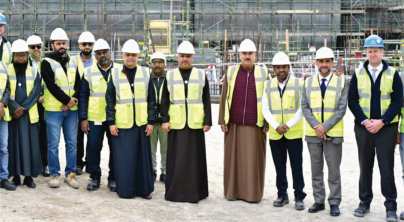 أحد أبرز المشاريع الاستراتيجية وأكبر محطة نقل كهرباء في المرحلة الحالية - رئيس هيئة الكهرباء والماء يتفقد مشروع بناء محطة الجسرة لنقل الكهرباء بجهد 400 كيلوفولت