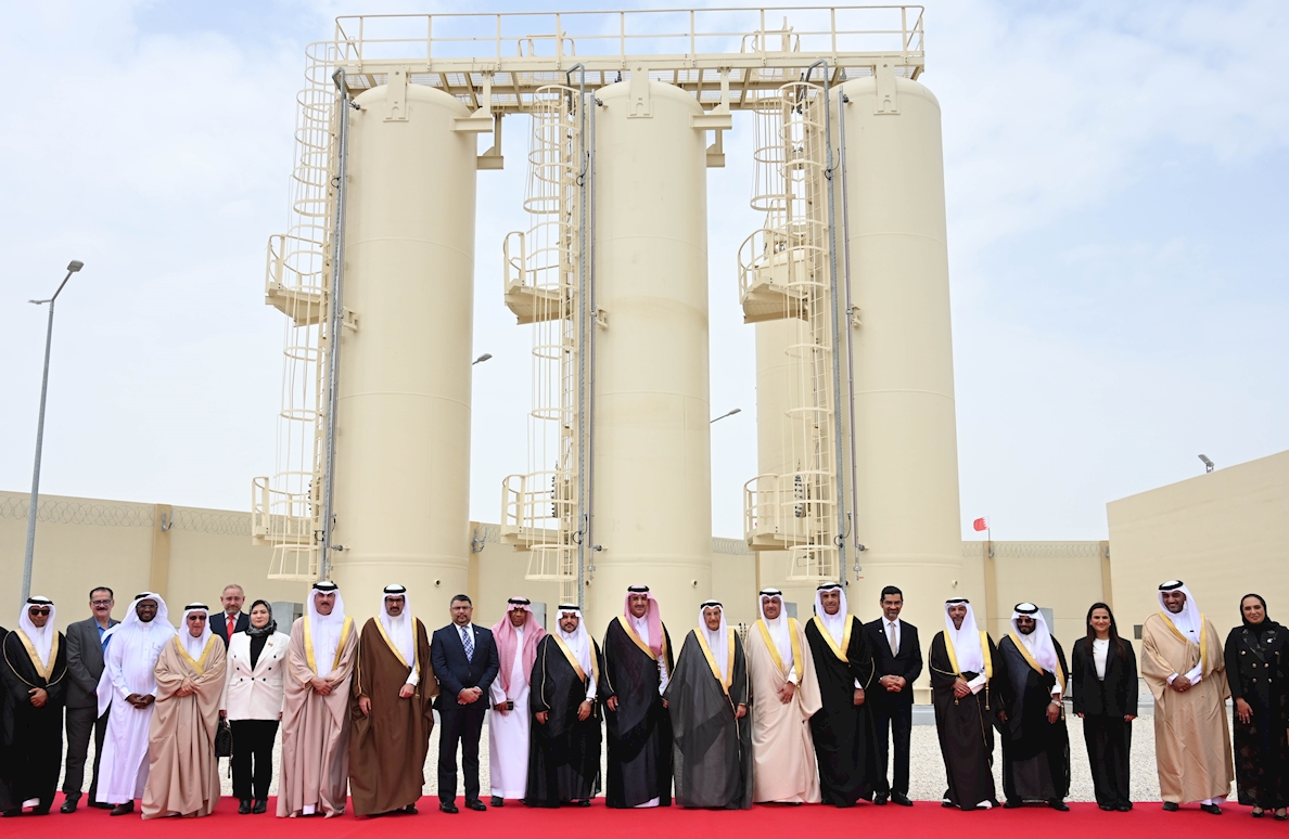 تزامناً مع الاحتفال باليوبيل الفضي لذكرى تولي جلالة الملك المعظم مقاليد الحكم.. الشيخ خالد بن عبد الله يفتتح محطة مدينة خليفة لتوزيع المياه بكلفة تقدر بحوالي 13 مليون دينار