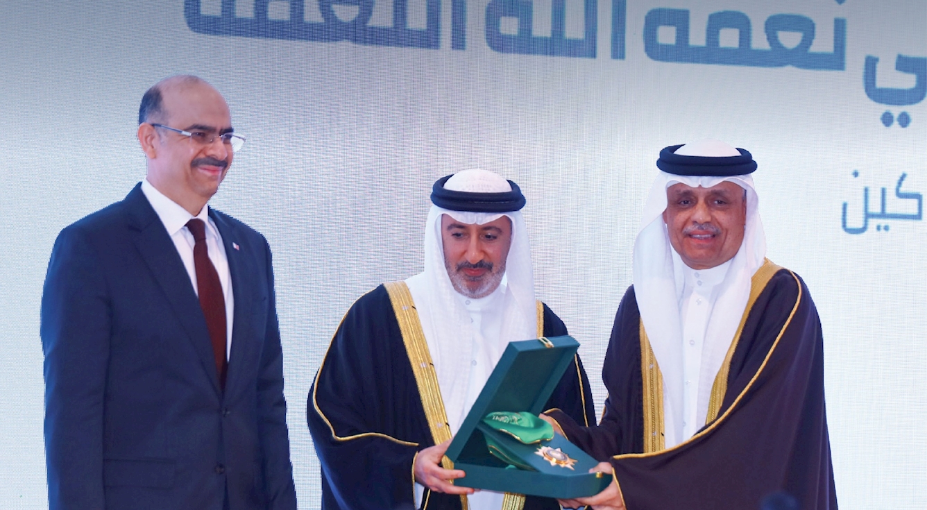 EWA President Congratulates Vice President Ali Al Nemah on Receiving the GCC Civil Service Medal